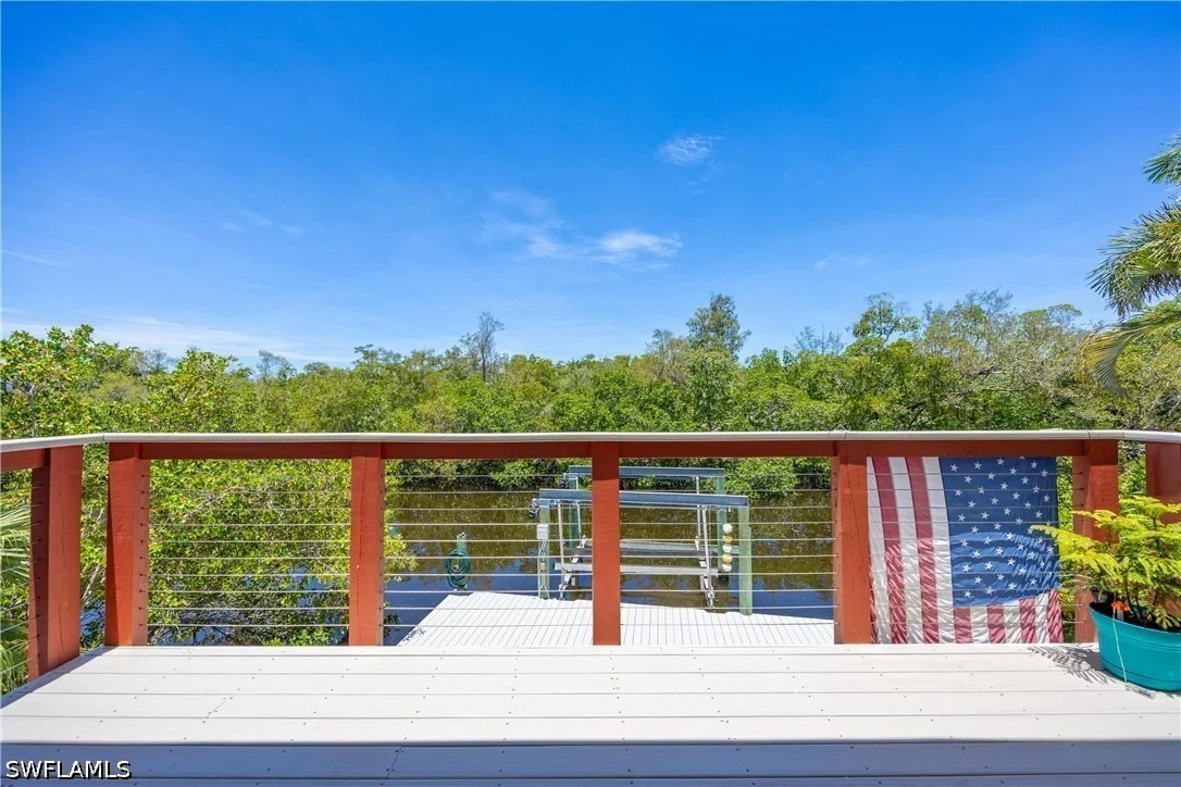 Photo of 2958 Poplar Street