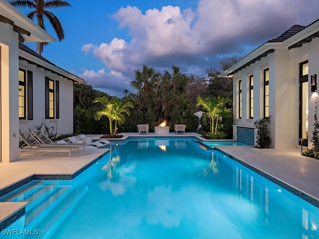 Photo of 1795 Gordon Drive