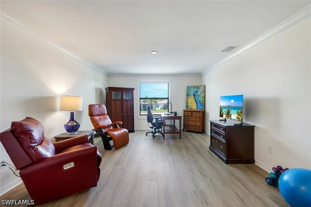 Photo of 9250 Shadow Oak Lane
