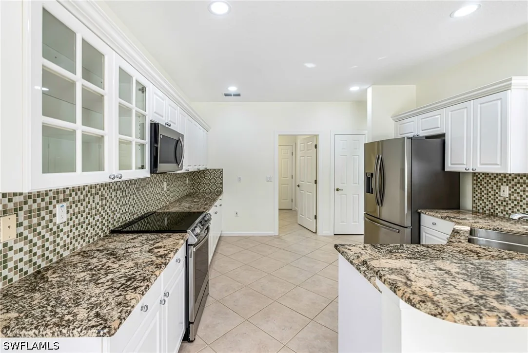 Photo of 9279 Oak Strand Drive