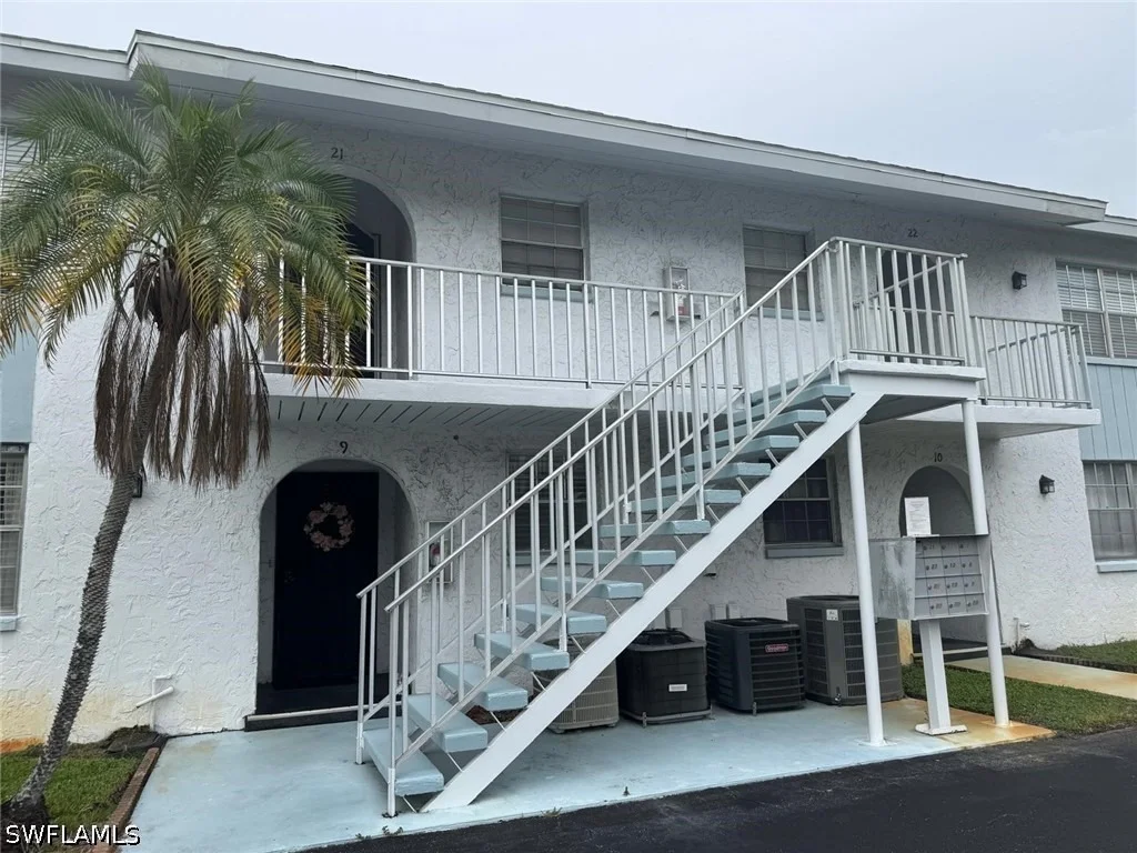 Photo of Unit 21 at 4900 Biscayne Drive