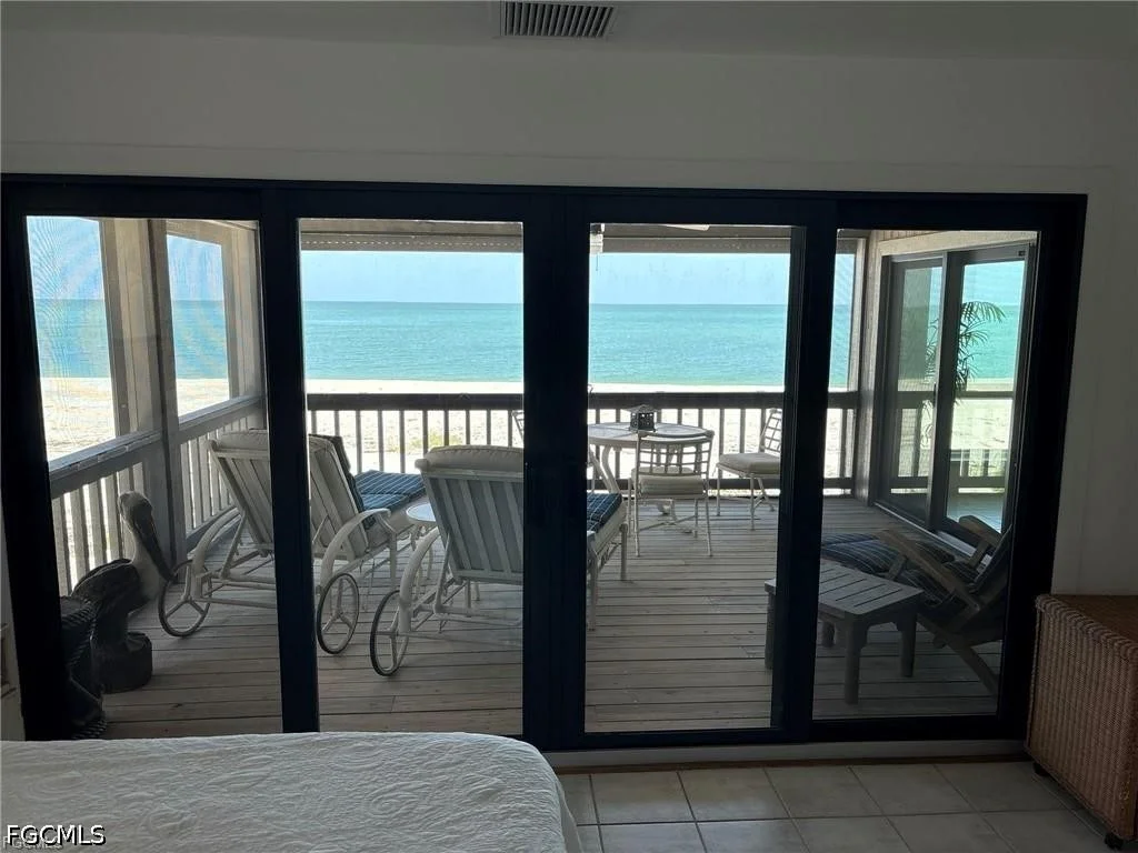 Photo of 484 Gulf Bend Drive