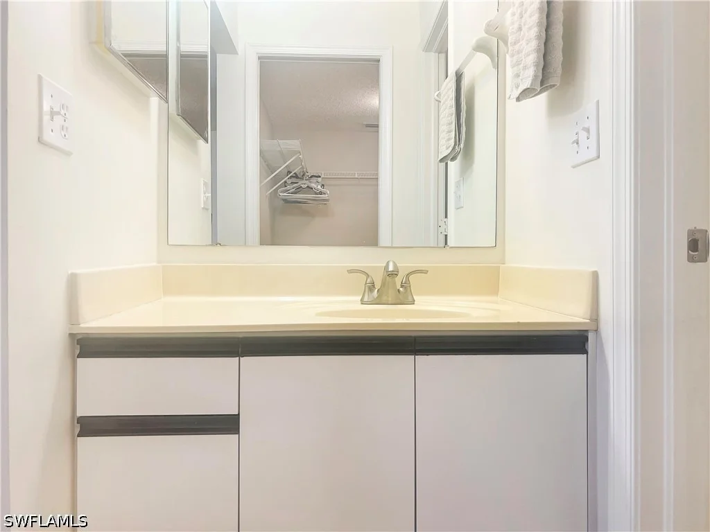 Photo of Unit B102 at 5936 Cranbrook Way