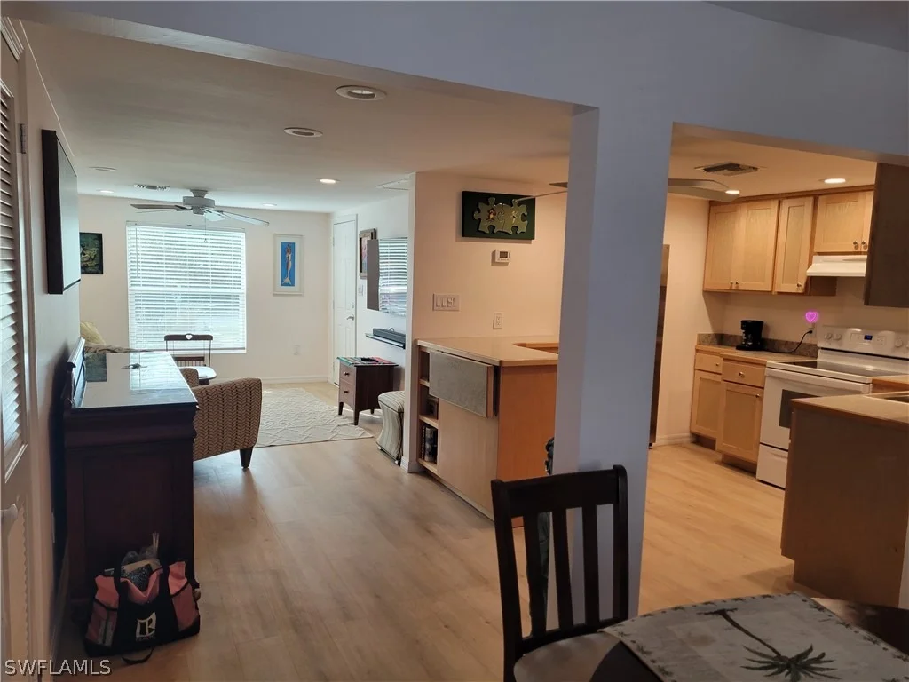 Photo of 2662 Mangrove Street