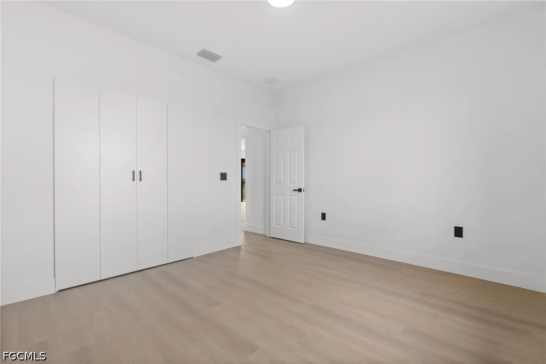 Photo of 8033 Oakleaf Circle