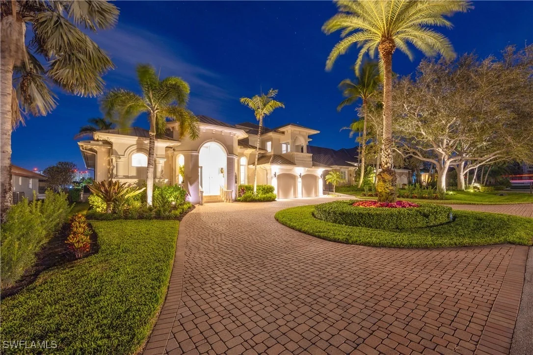 Photo of 447 Egret Avenue