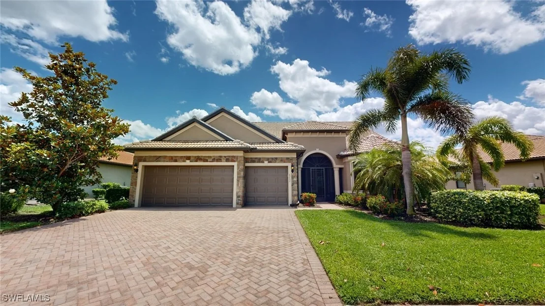 Photo of 6252 Victory Drive