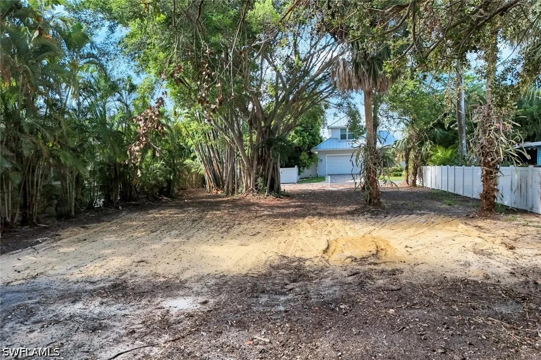 Photo of 760 1st Avenue N