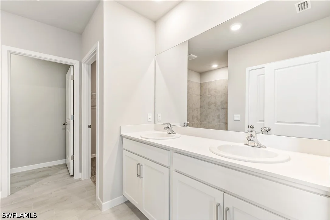 Photo of 17755 SHADE TREE Loop