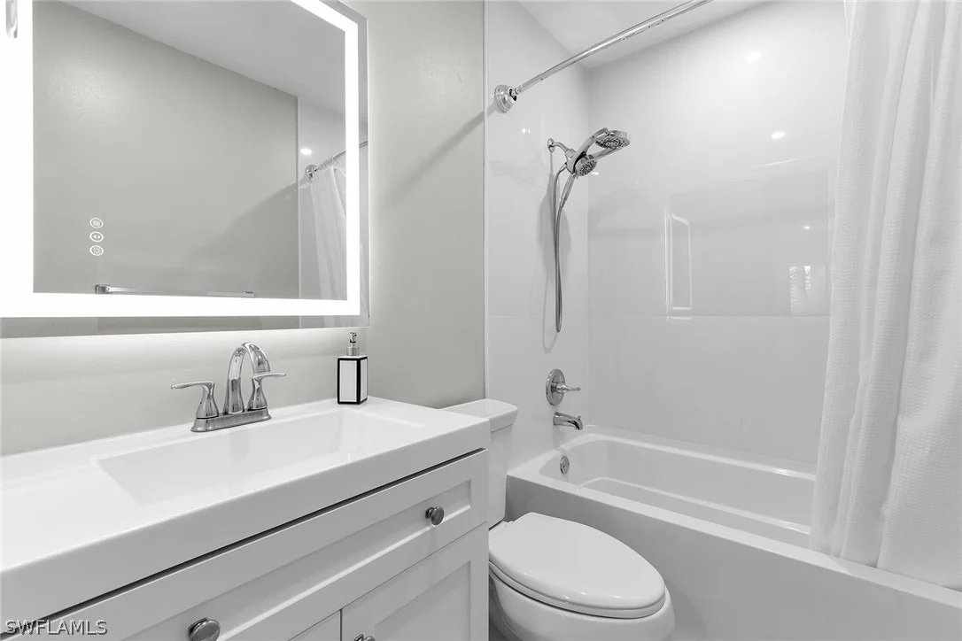 Photo of 5245 Treetops Drive