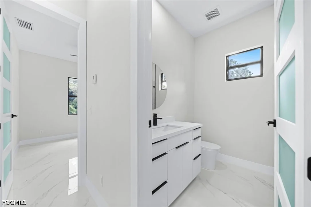 Photo of 1121 Willard Avenue