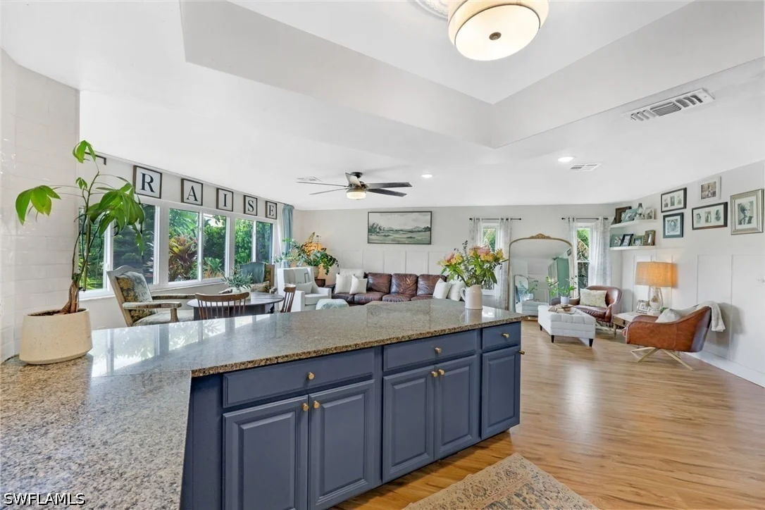Photo of 391 Torrey Pines Point