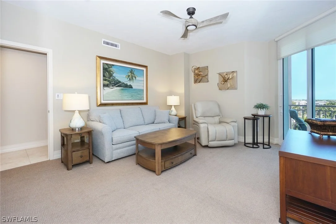 Photo of Unit B803 at 435 Dockside Drive