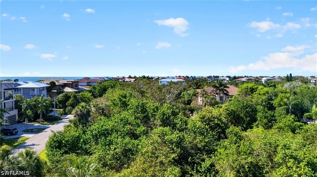 Photo of 707 Waterside Drive