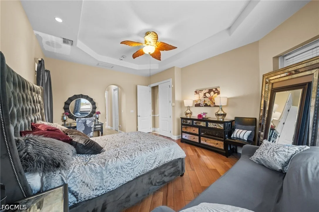 Photo of 4007 Surfside Boulevard