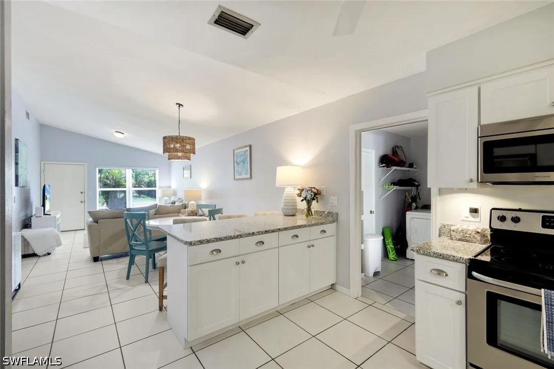 Photo of 779 98th Avenue N