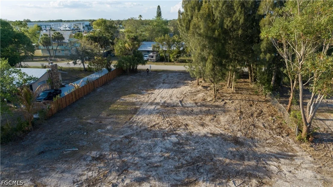 Photo of 1035 W Anchor Lane