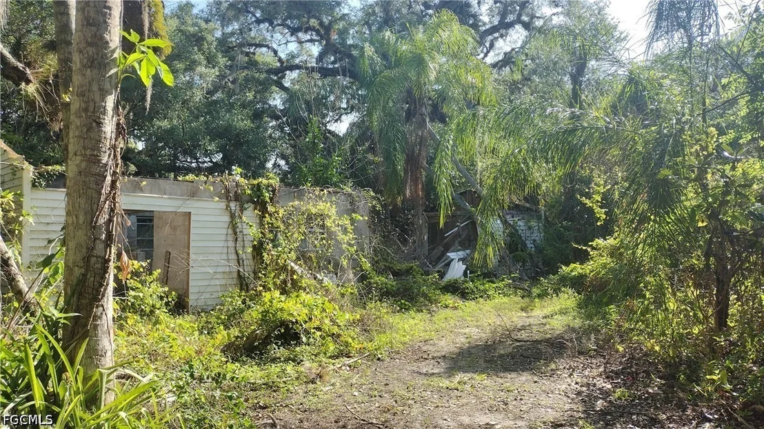 Photo of 1469 Coffee Mill Hammock Road