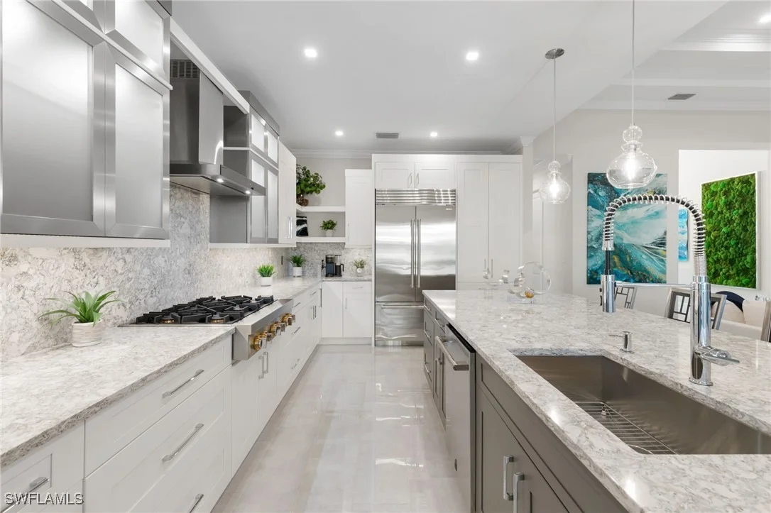 Photo of 9098 Montserrat Drive