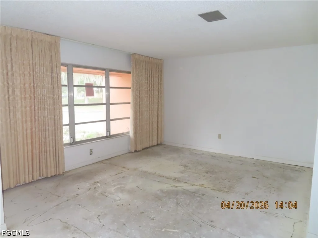 Photo of 6025 Pine Lane