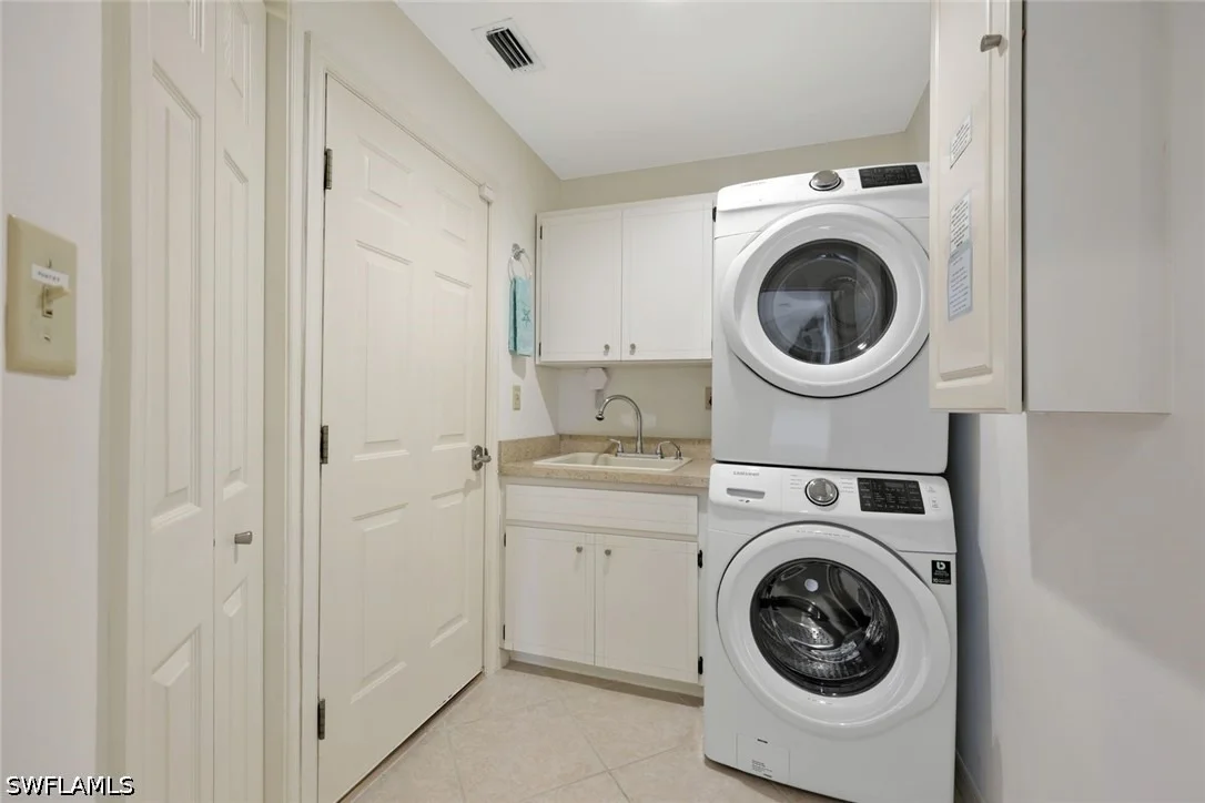 Photo of 601 97th Avenue N