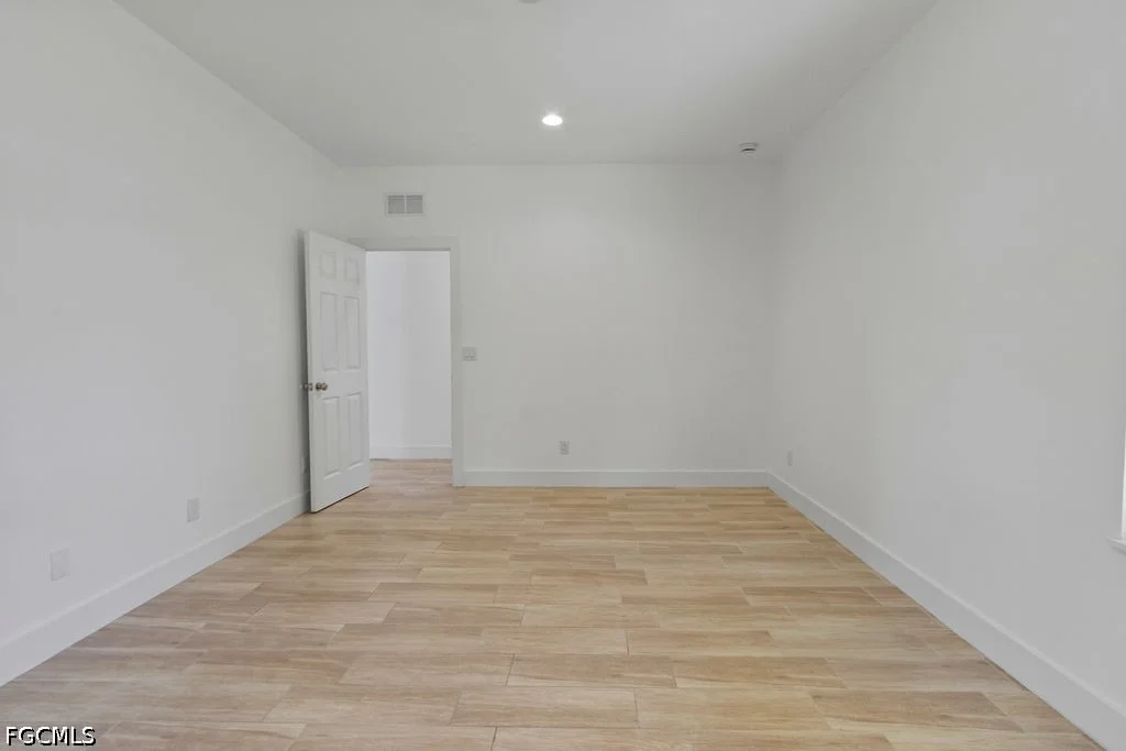 Photo of 2004 Grayson Avenue