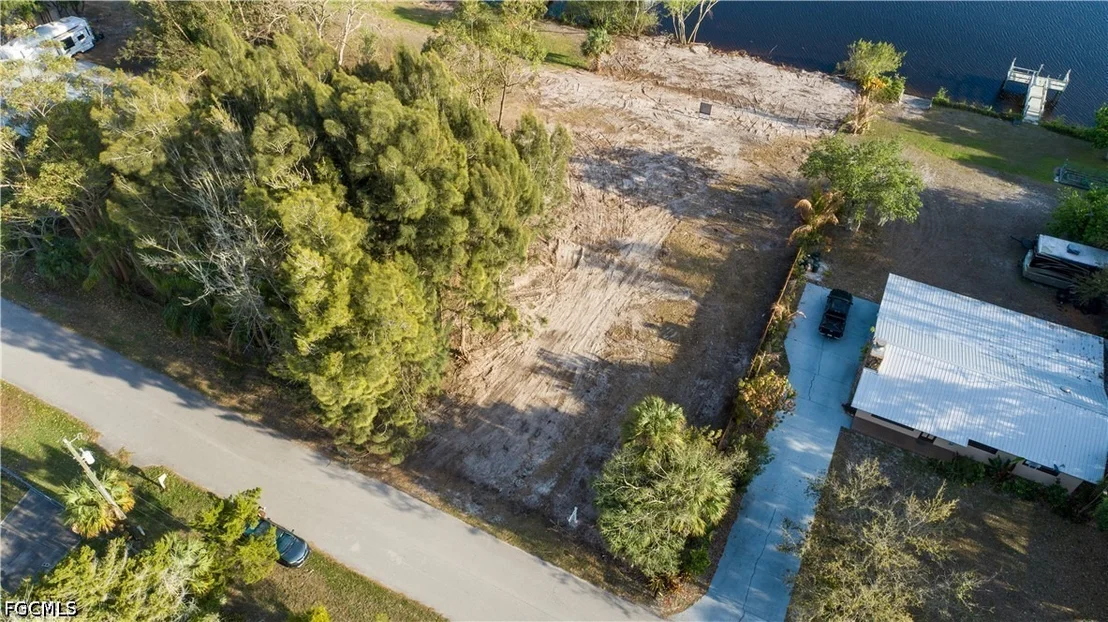 Photo of 1035 W Anchor Lane