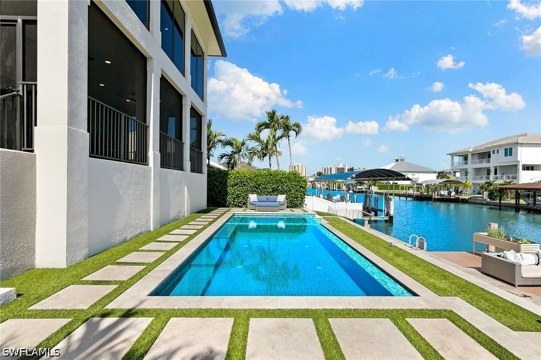 Photo of 357 Egret Avenue