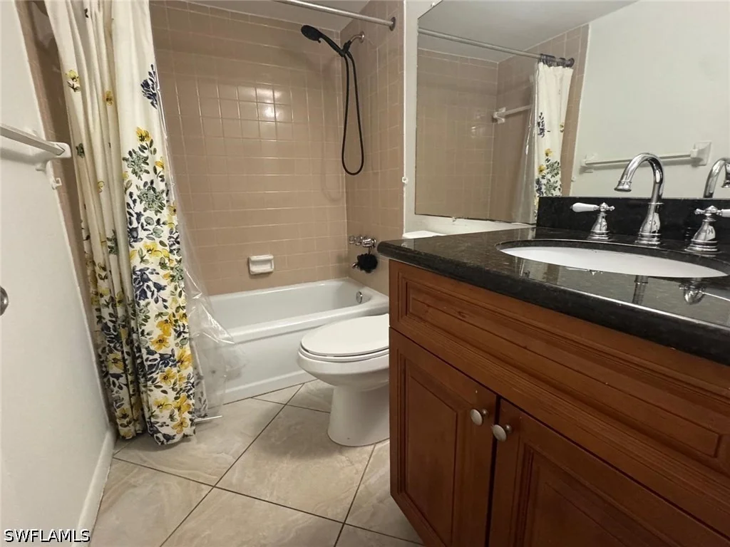 Photo of Unit 21 at 4900 Biscayne Drive
