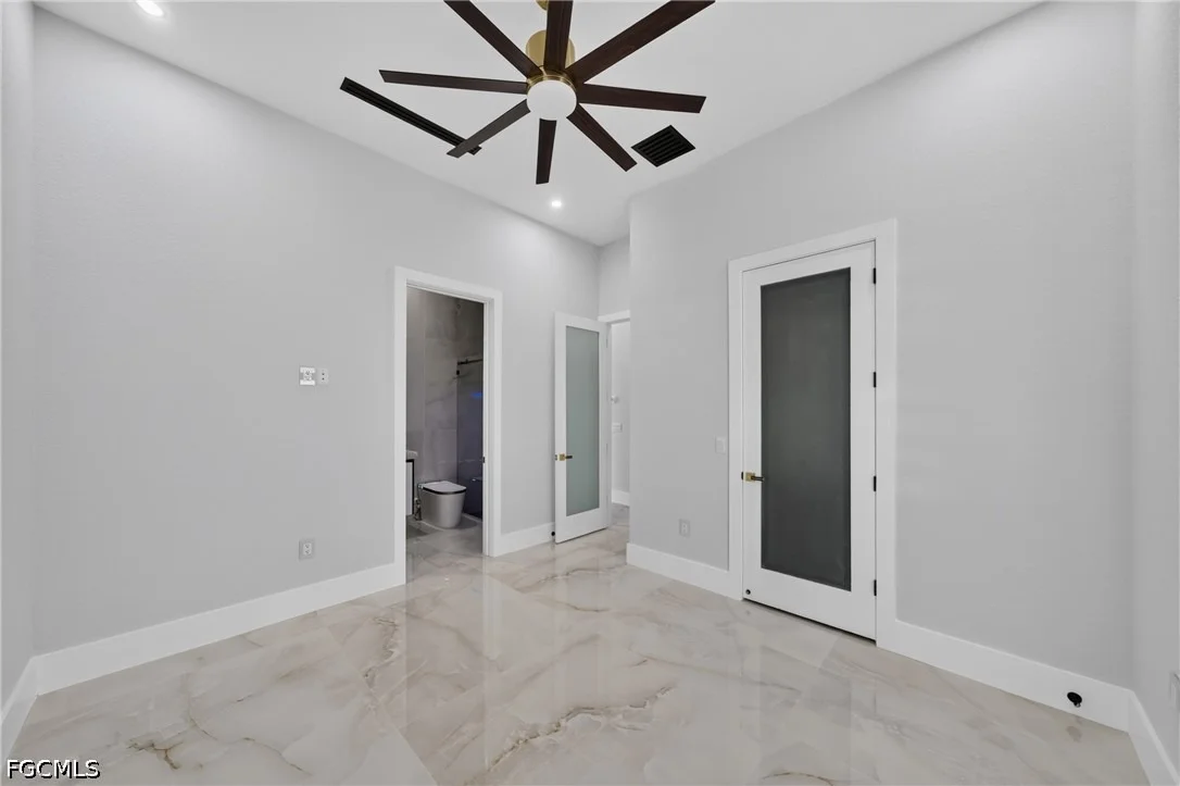 Photo of 3918 Oasis Boulevard