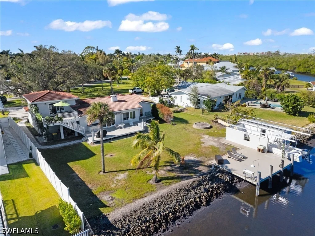 Photo of 2295 Harbor Road