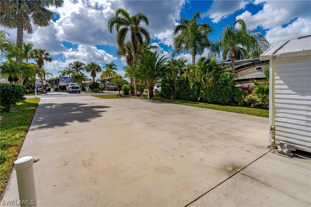 Photo of 1076 Diamond Lake Circle