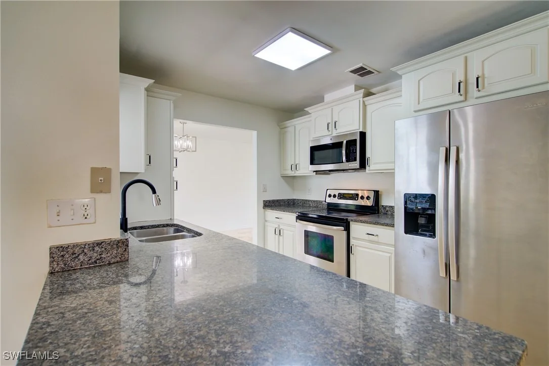 Photo of 745 Grant Boulevard
