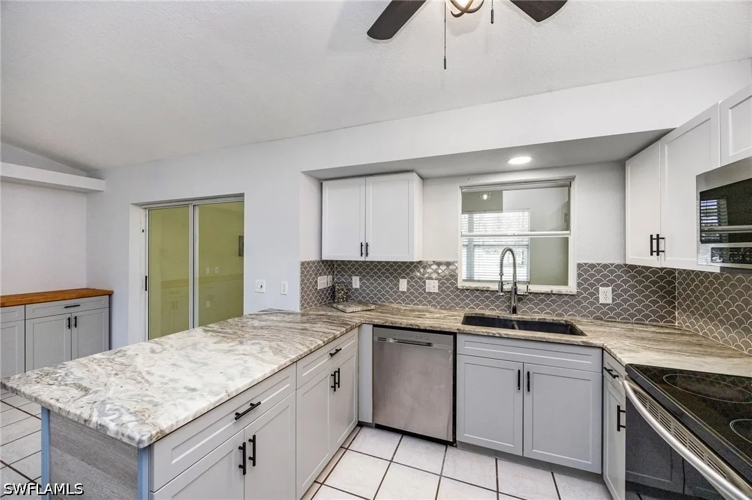 Photo of 841 8th Street SE