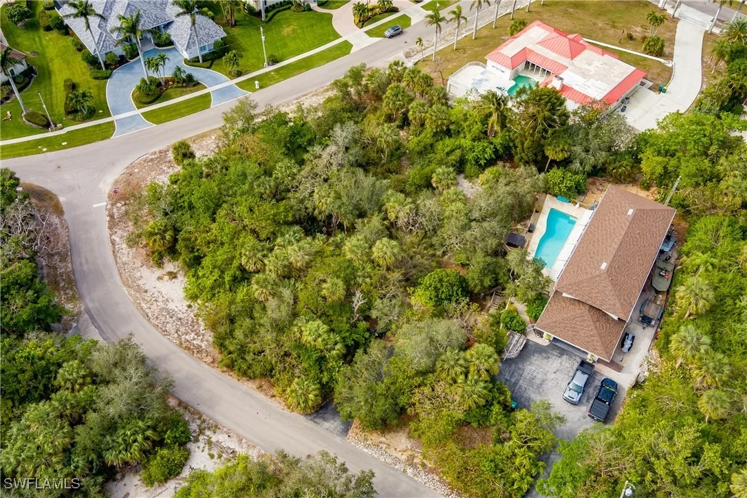 Photo of 889 Scott Drive