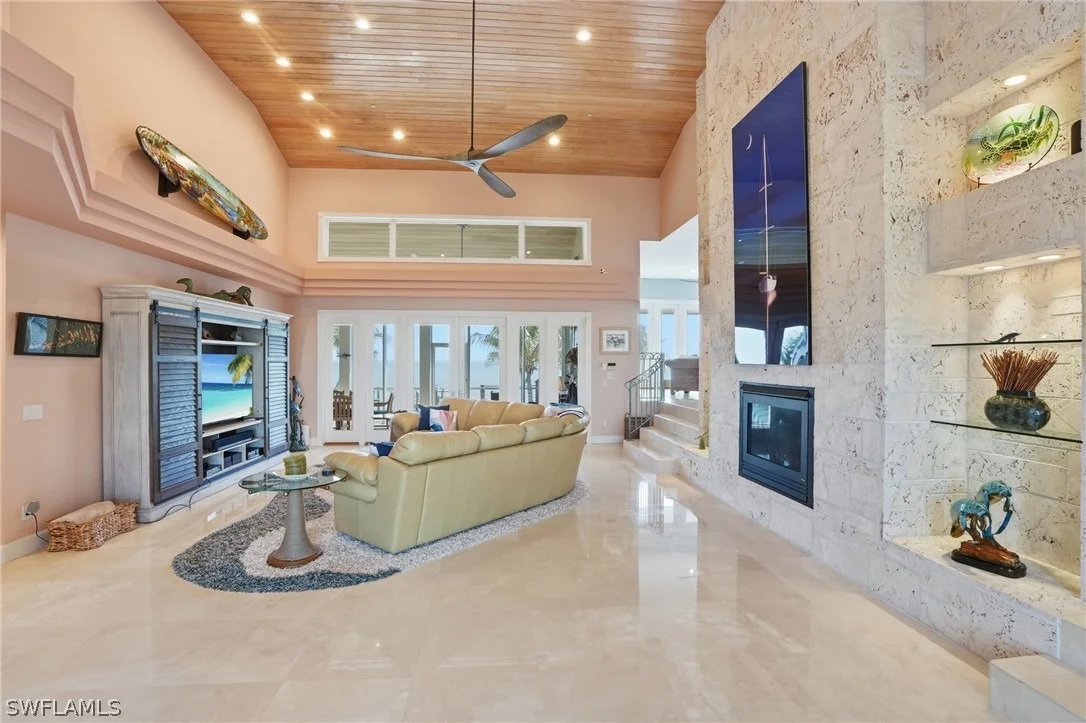 Photo of 211 Kingfisher Drive