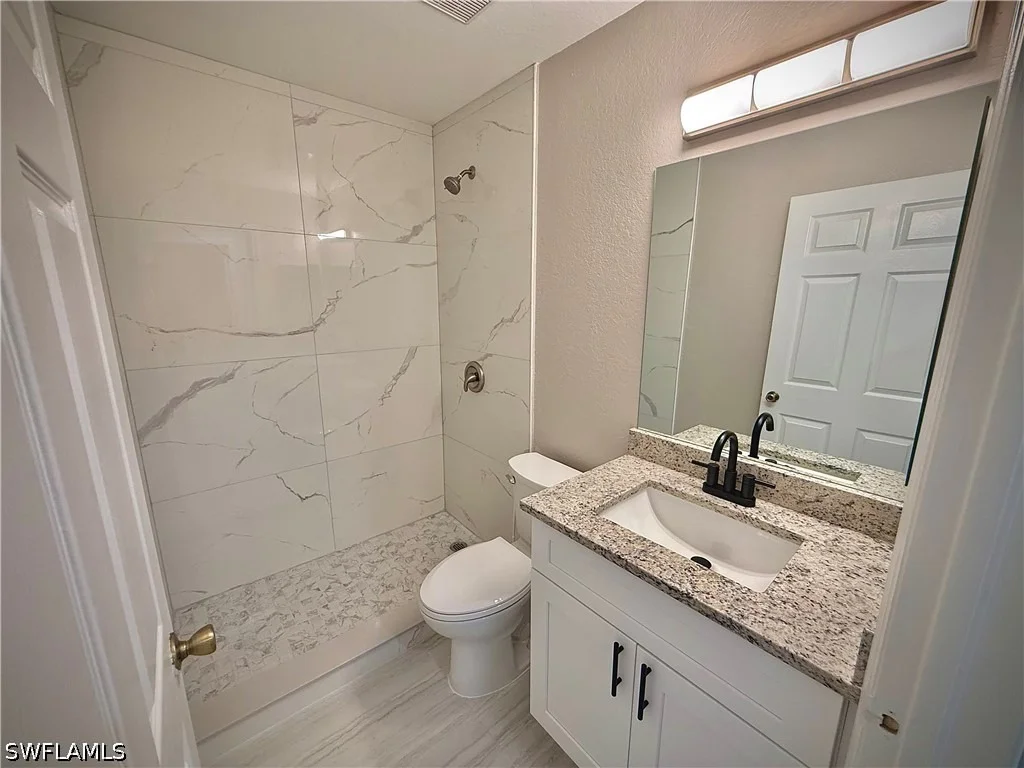 Photo of 241 8th Street SE