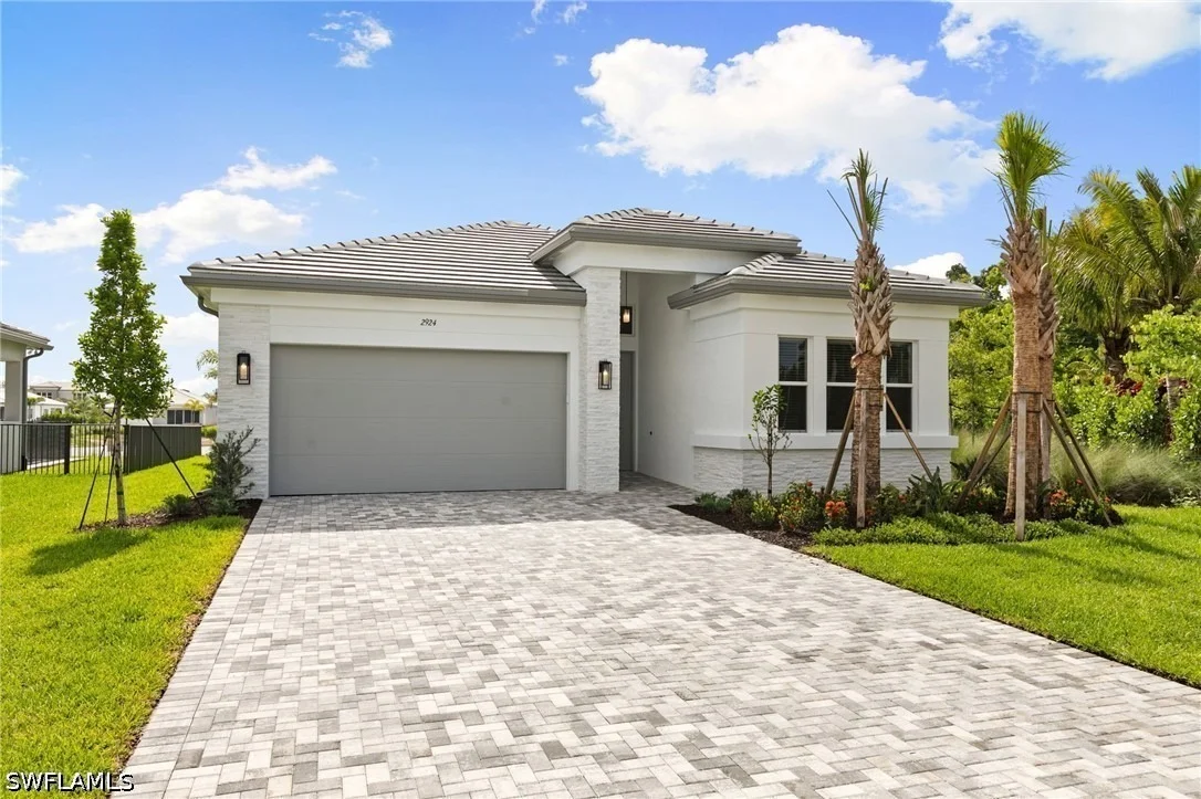 Photo of 2924 Bloomfield Way