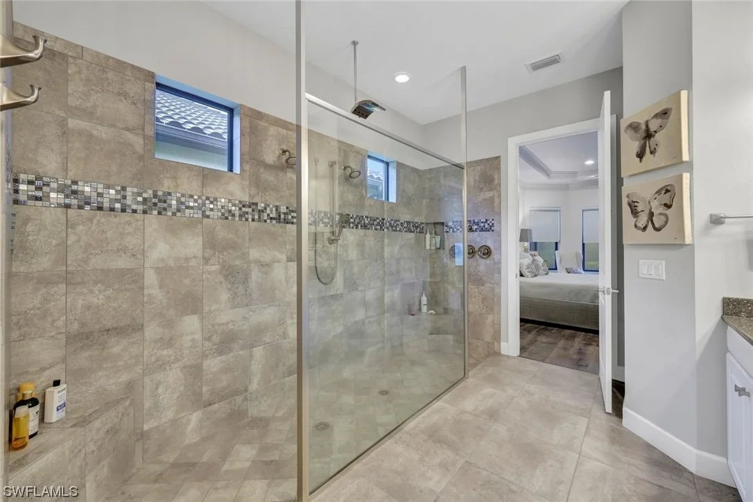Photo of 10163 Coconut Road