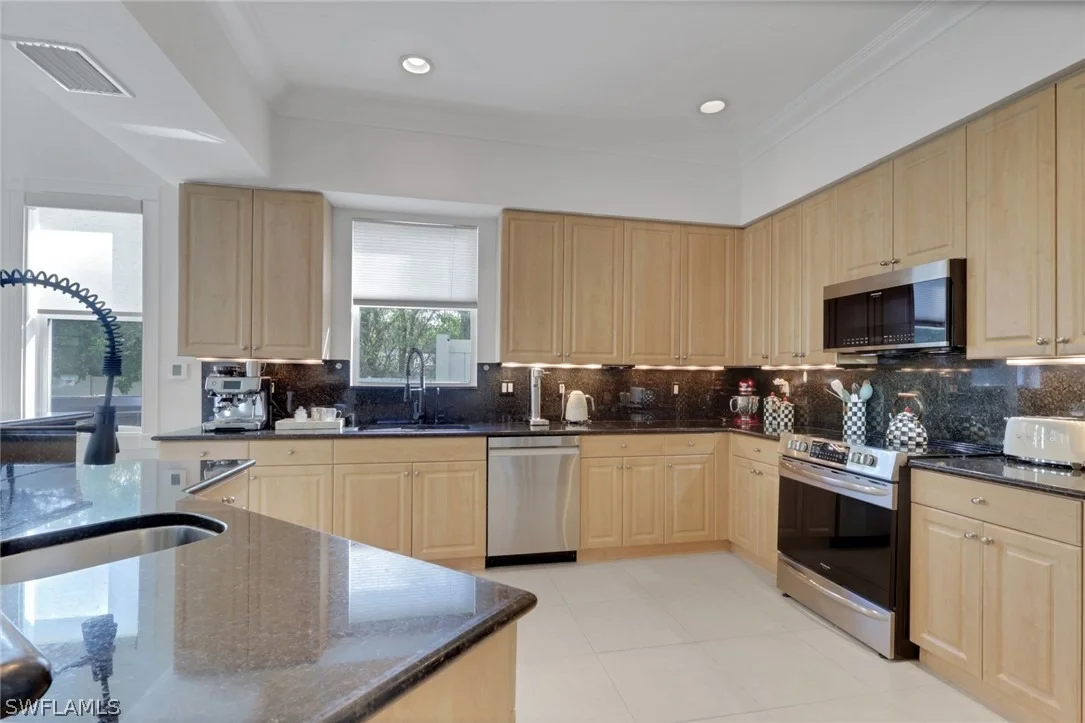 Photo of 6181 Hidden Oaks Lane