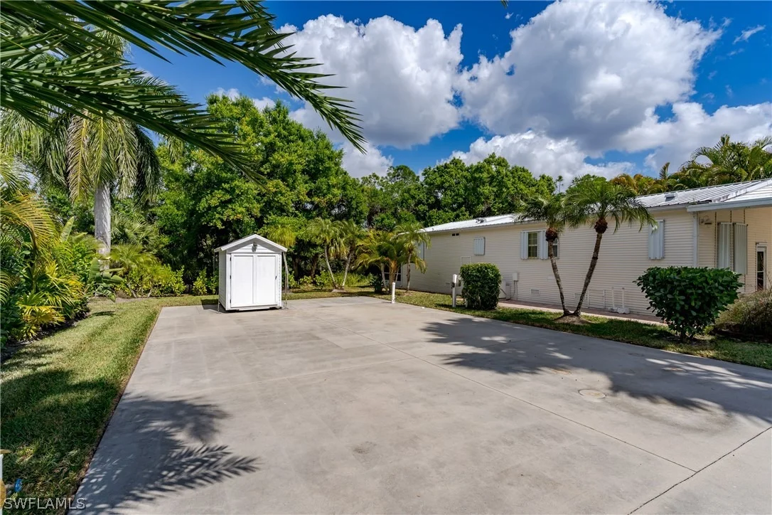 Photo of 1076 Diamond Lake Circle