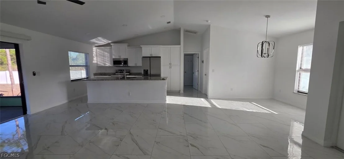 Photo of 1703 Edison Avenue