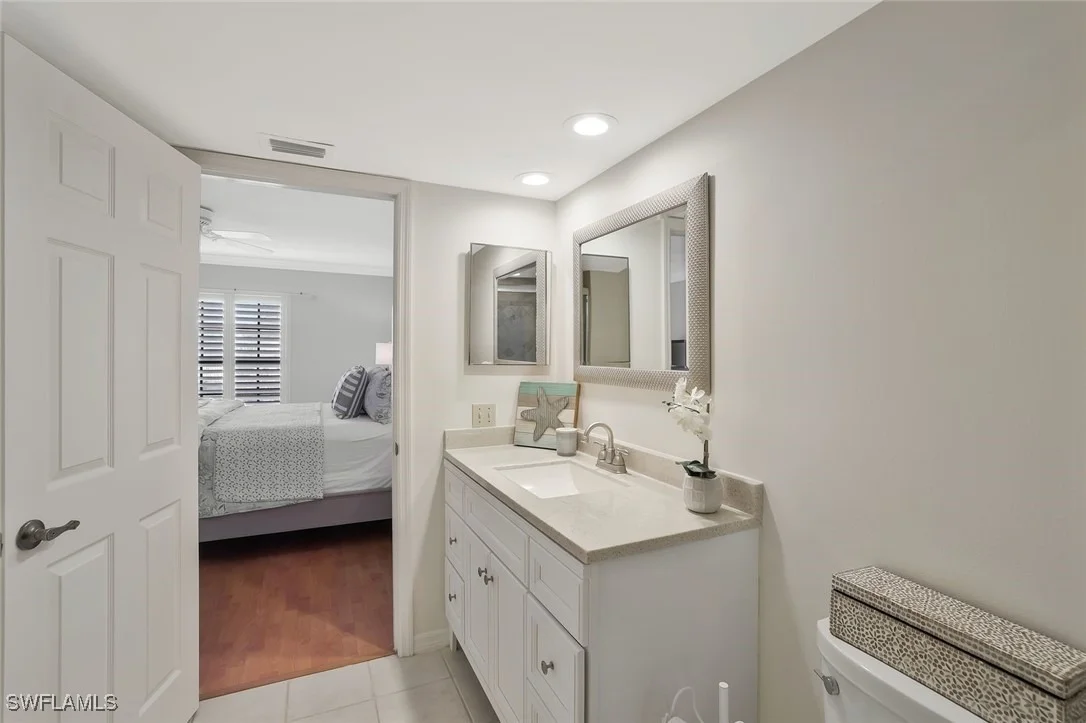 Photo of Unit 6014 at 601 Augusta Boulevard