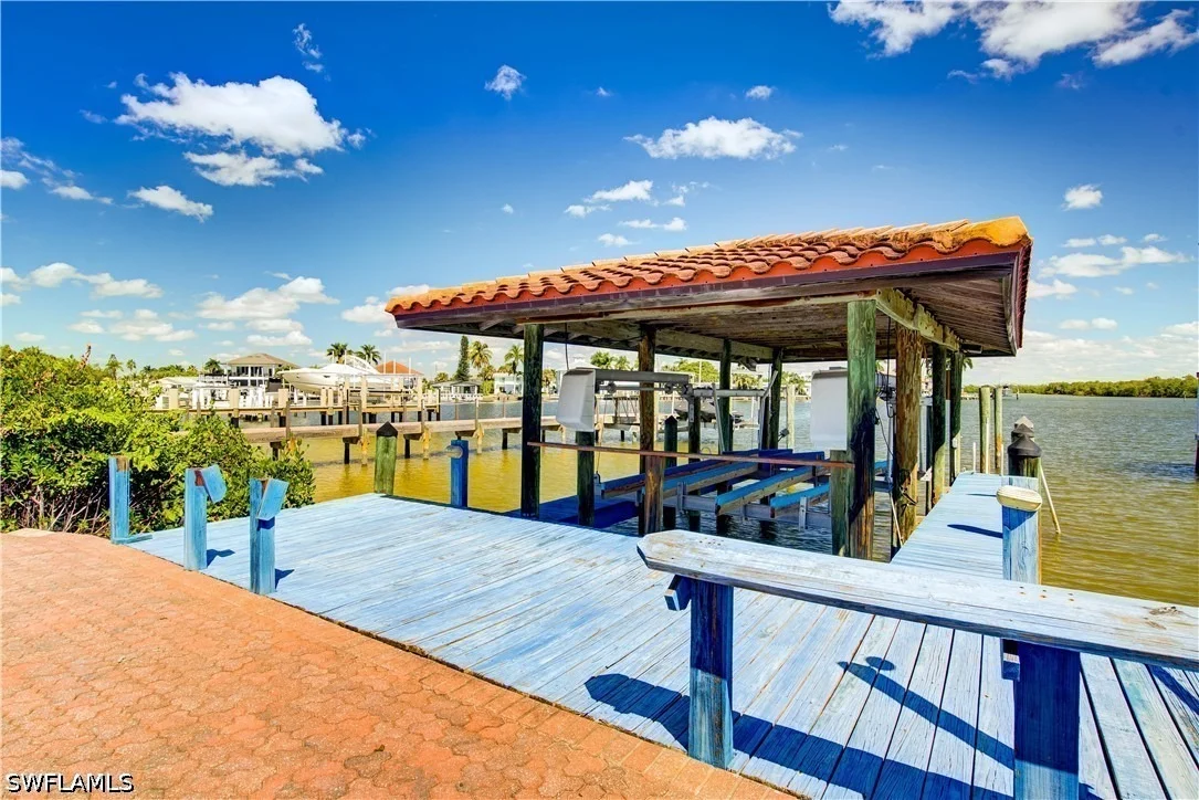 Photo of 11 Capri Boulevard