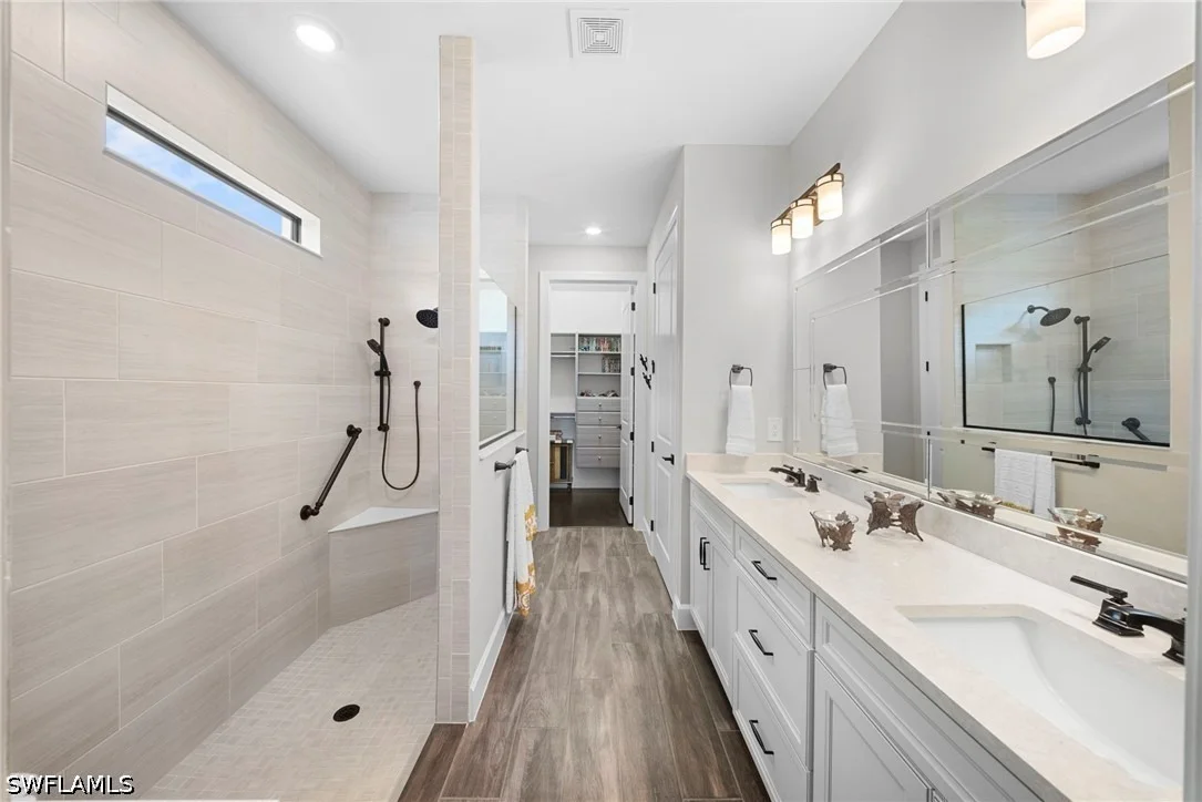 Photo of 9811 Everglades Drive