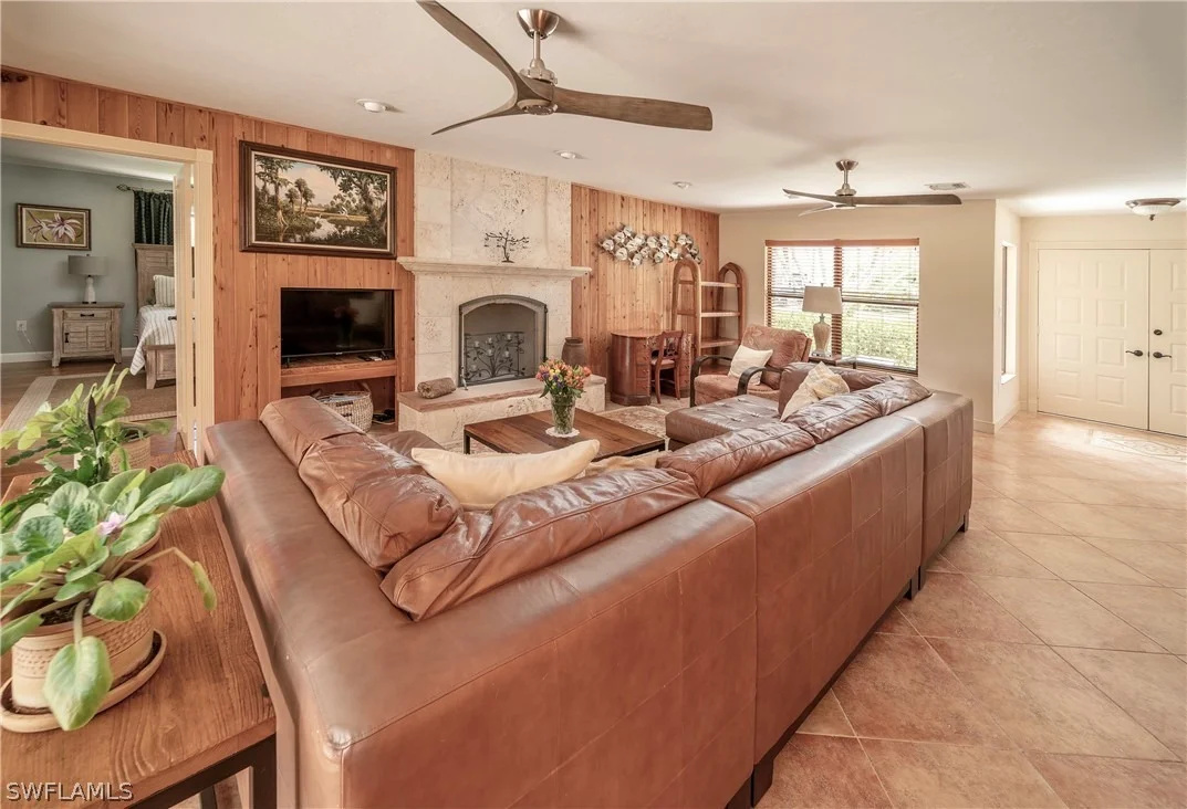 Photo of 427 Torrey Pines Point