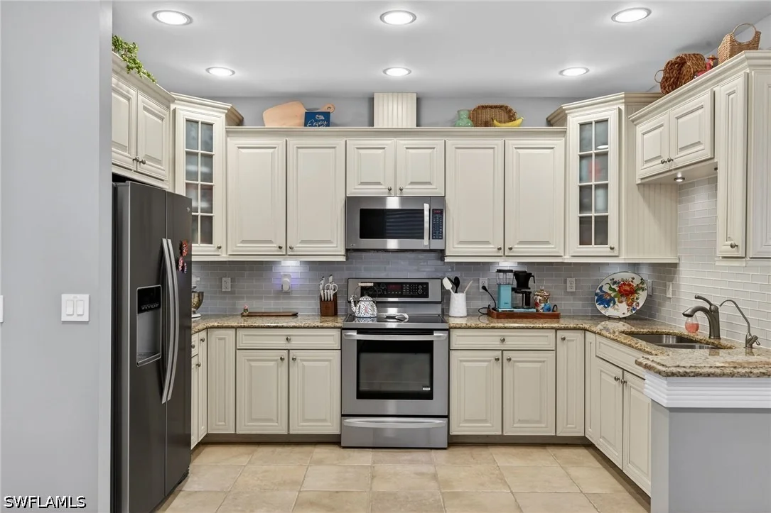 Photo of 740 5th Avenue N