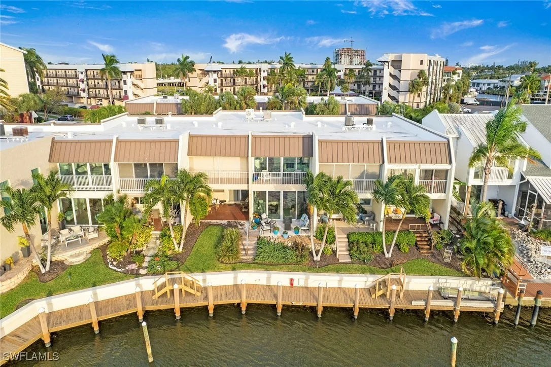 Photo of Unit 209 at 800 River Point Drive