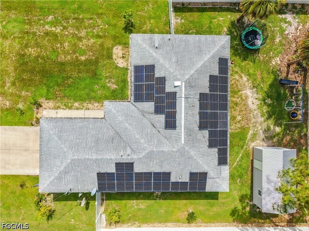 Photo of 5042 SE Tradewinds Circle
