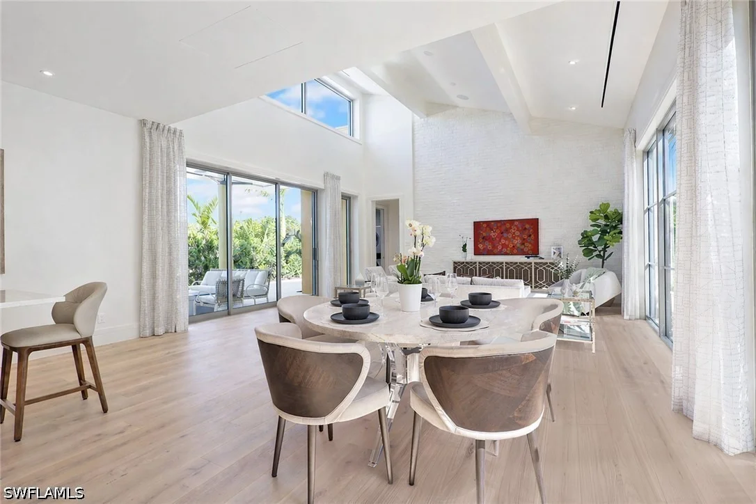 Photo of 3724 Grove Circle